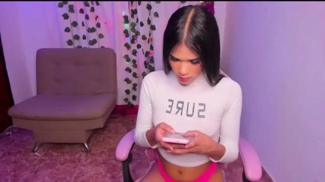 Image 3 of isa_rojas_ Stream on Chaturbate on 14 months ago