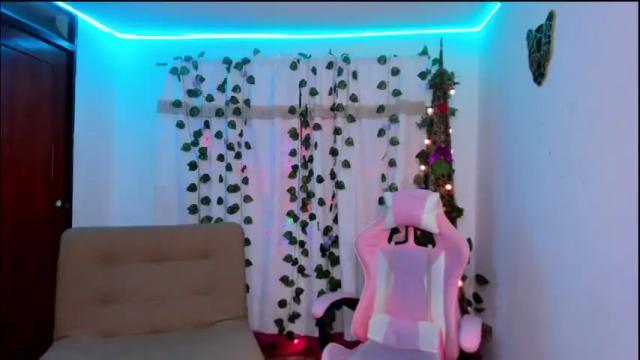 Image 3 of isa_rojas_ Stream on Chaturbate on 14 months ago