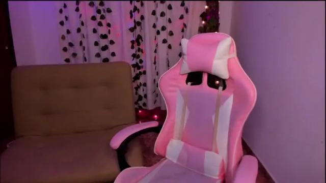 Image 2 of isa_rojas_ Stream on Chaturbate on 14 months ago