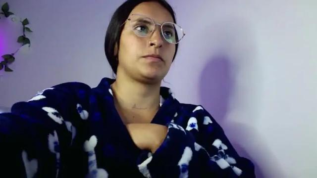 Image 7 of isa_sinner Stream on Chaturbate on 15 months ago