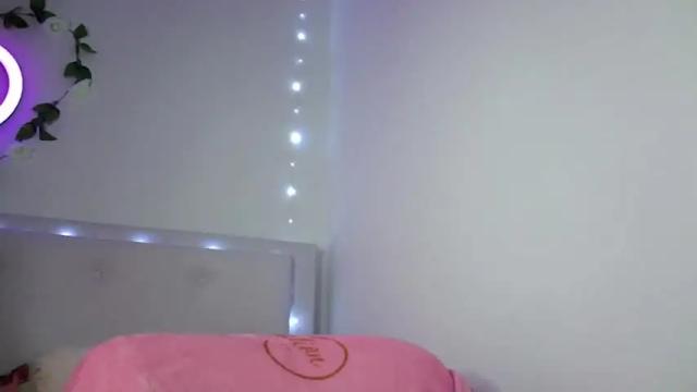 Image 2 of isa_sinner Stream on Chaturbate on 18 months ago
