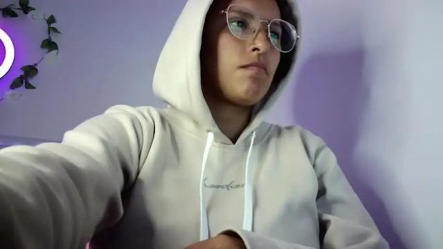 Image 4 of isa_sinner Stream on Chaturbate on 18 months ago