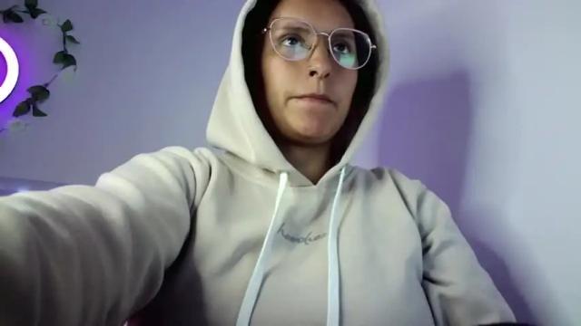 Image 6 of isa_sinner Stream on Chaturbate on 18 months ago