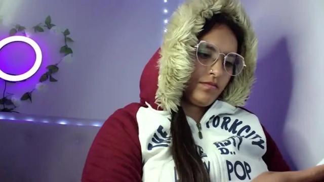 Image 2 of isa_sinner Stream on Chaturbate on 17 months ago
