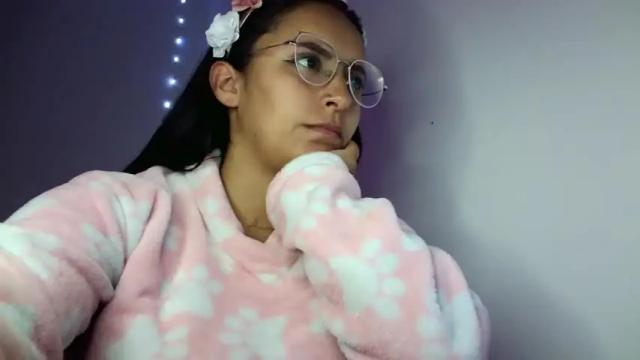 Image 7 of isa_sinner Stream on Chaturbate on 17 months ago