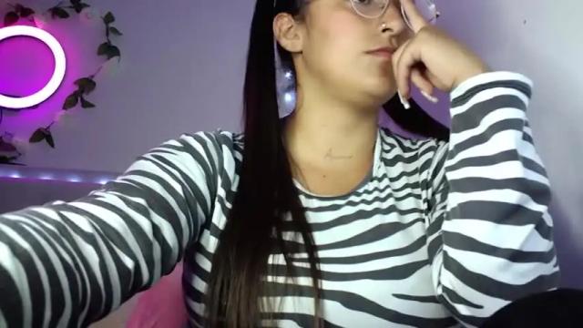 Image 2 of isa_sinner Stream on Chaturbate on 17 months ago