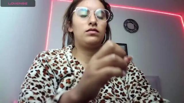Image 6 of isa_sinner Stream on Chaturbate on 16 months ago