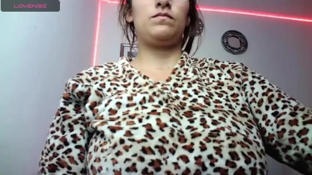 Image 8 of isa_sinner Stream on Chaturbate on 16 months ago