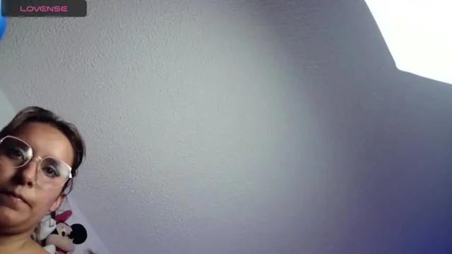 Image 6 of isa_sinner Stream on Chaturbate on 14 months ago