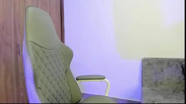 Image 4 of isa_squirt1 Stream on Chaturbate on 5 days ago