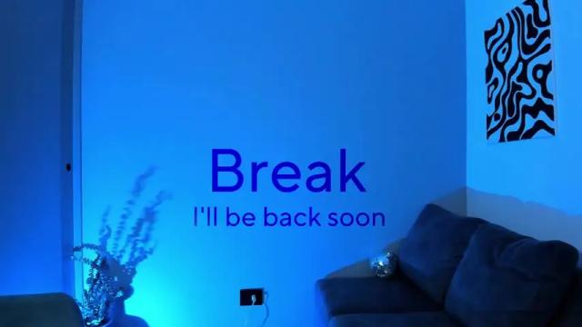 Image 6 of isa_white Stream on Chaturbate on 21 months ago