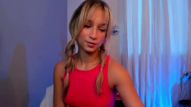 Image 7 of isa_white Stream on Chaturbate on 21 months ago
