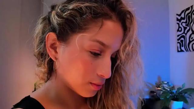 Thumbnail 3, isa_white's Stream at Chaturbate, 19 months ago