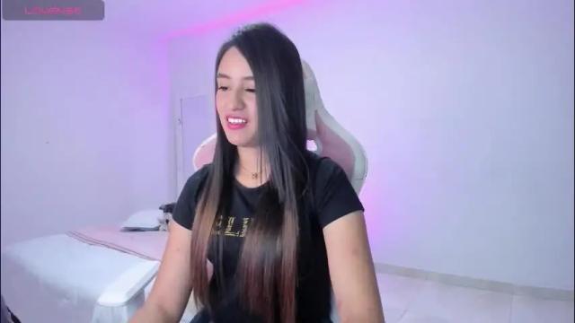 Image 4 of isaa_diamond Stream on Chaturbate on 2 months ago