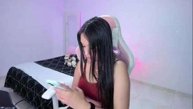 Image 3 of isaa_diamond Stream on Chaturbate on 2 months ago