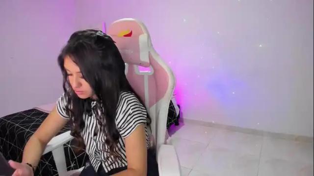 Image 3 of isaa_diamond Stream on Chaturbate on 2 months ago