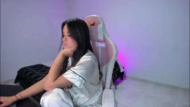 Image 4 of isaa_diamond Stream on Chaturbate on 2 months ago