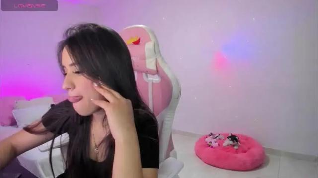 Image 2 of isaa_diamond Stream on Chaturbate on 1 month ago