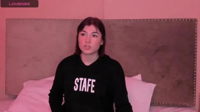 Image 10 of isaacruz Stream on Chaturbate on 17 months ago
