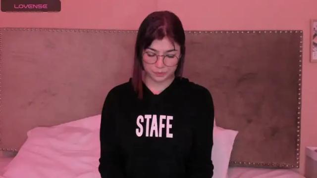 Image 6 of isaacruz Stream on Chaturbate on 17 months ago