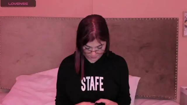 Image 7 of isaacruz Stream on Chaturbate on 17 months ago