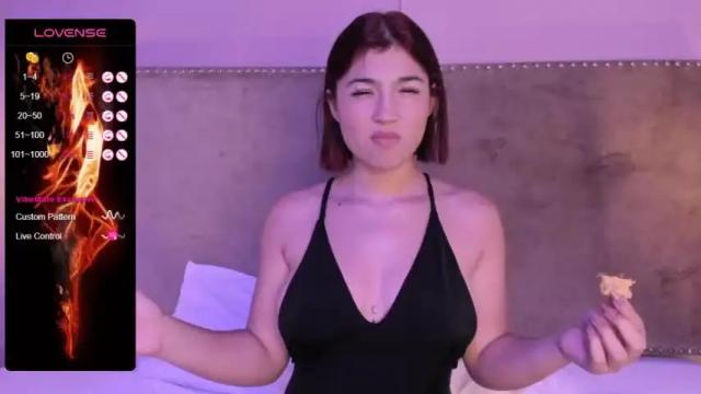 Image 11 of isaacruz Stream on Chaturbate on 17 months ago