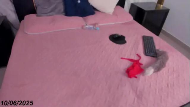 Image 10 of isabel_escorcia Stream on Chaturbate on 1 month ago