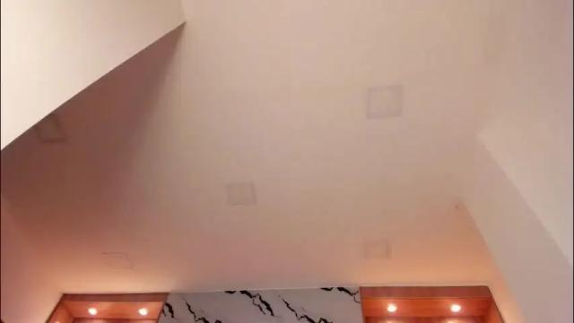 Image 11 of isabel_escorcia Stream on Chaturbate on 1 month ago