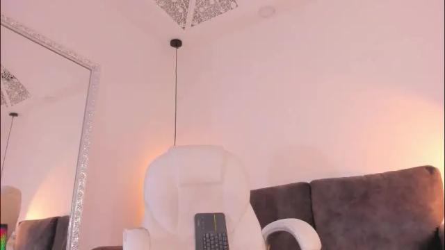 Image 10 of isabela_franco_ Stream on Chaturbate on 1 month ago