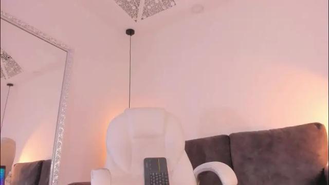 Image 11 of isabela_franco_ Stream on Chaturbate on 1 month ago