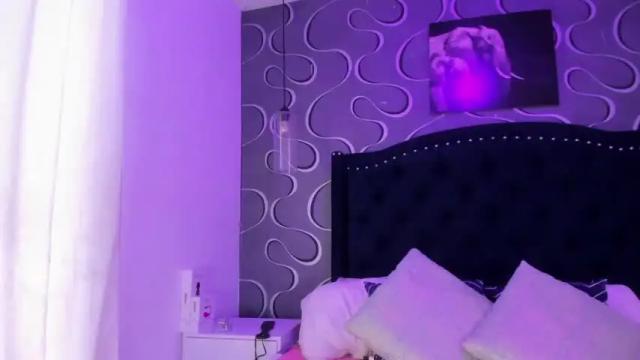 Image 6 of isabela_sanchez Stream on Chaturbate on 13 months ago