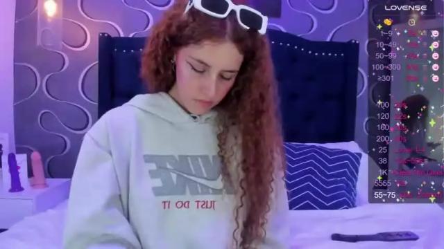 Image 4 of isabela_sanchez Stream on Chaturbate on 13 months ago
