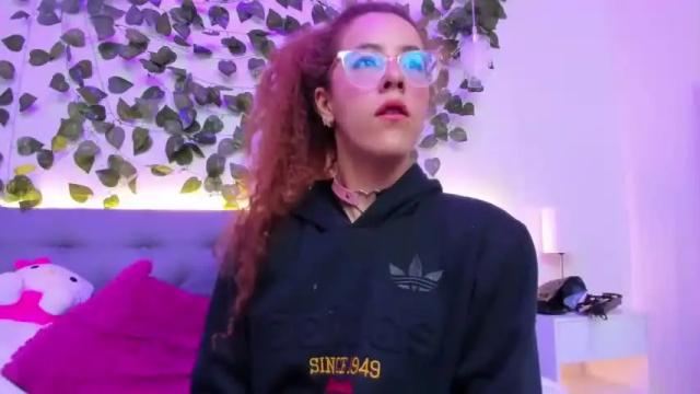 Image 3 of isabela_sanchez Stream on Chaturbate on 13 months ago