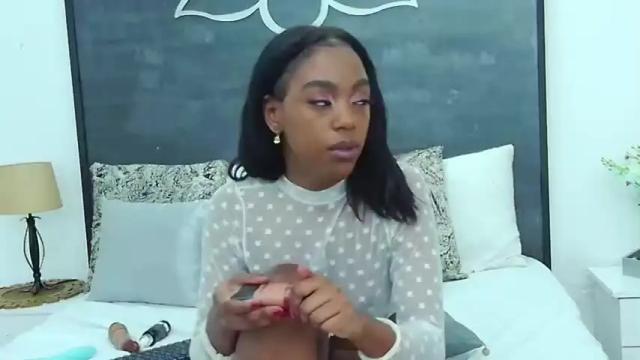 Image 11 of isabela_wood Stream on Chaturbate on 15 months ago