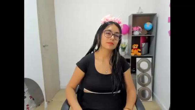 Image 2 of isabella22_1 Stream on Chaturbate on 16 months ago