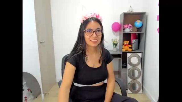 Image 7 of isabella22_1 Stream on Chaturbate on 16 months ago
