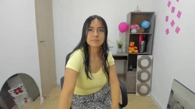 Image 4 of isabella22_1 Stream on Chaturbate on 16 months ago