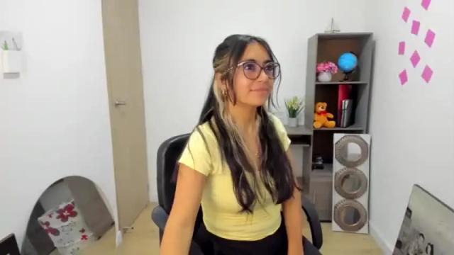 Image 11 of isabella22_1 Stream on Chaturbate on 15 months ago