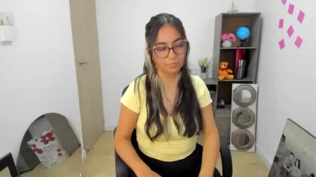 Image 12 of isabella22_1 Stream on Chaturbate on 15 months ago