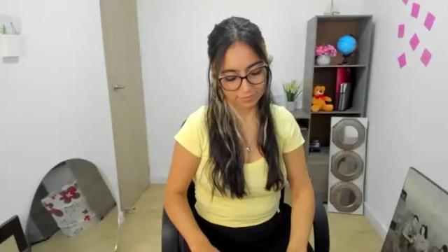 Image 4 of isabella22_1 Stream on Chaturbate on 15 months ago