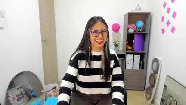 Image 12 of isabella22_1 Stream on Chaturbate on 14 months ago