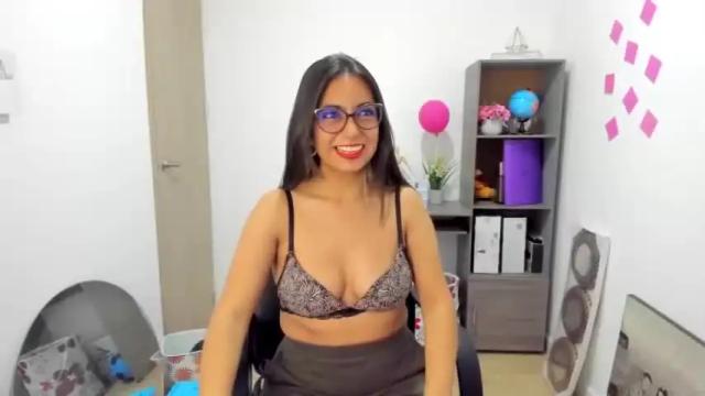 Image 8 of isabella22_1 Stream on Chaturbate on 14 months ago