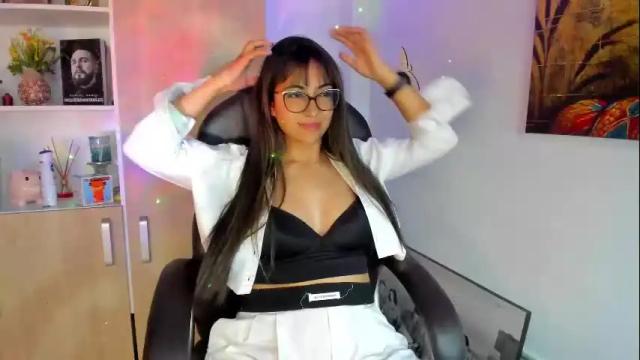 Image 3 of isabella22_1 Stream on Chaturbate on 10 days ago