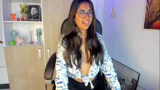 Image 10 of isabella22_1 Stream on Chaturbate on 3 months ago