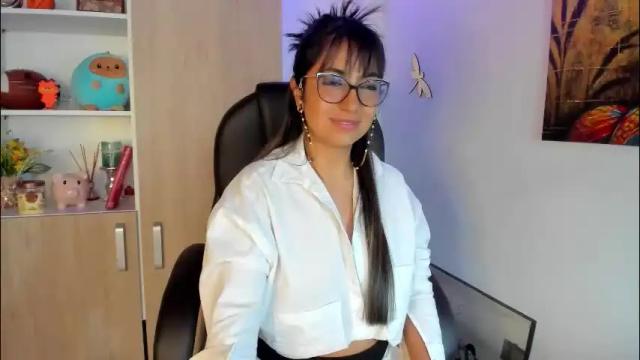 Image 4 of isabella22_1 Stream on Chaturbate on 2 months ago