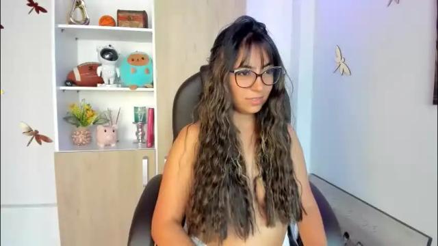 Image 12 of isabella22_1 Stream on Chaturbate on 1 month ago
