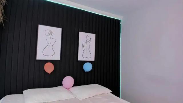 Image 7 of isabella__miller__ Stream on Chaturbate on 14 months ago