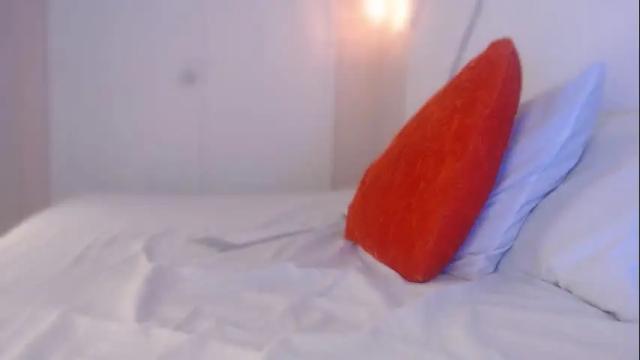 Image 10 of isabella__shine Stream on Chaturbate on 3 months ago