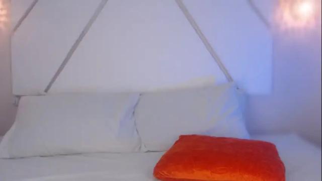Image 12 of isabella__shine Stream on Chaturbate on 2 months ago