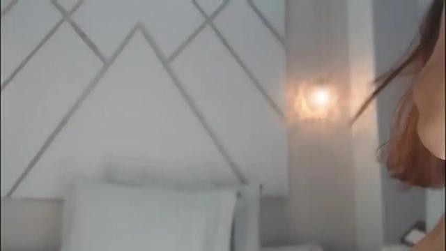 Image 12 of isabella__shine Stream on Chaturbate on 2 months ago